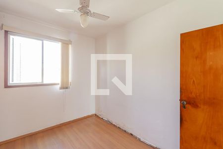Quarto 1 de apartamento para alugar com 2 quartos, 60m² em Vila Firmiano Pinto, São Paulo