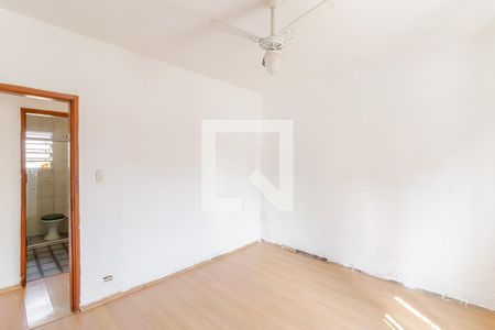 Quarto 2 de apartamento para alugar com 2 quartos, 60m² em Vila Firmiano Pinto, São Paulo
