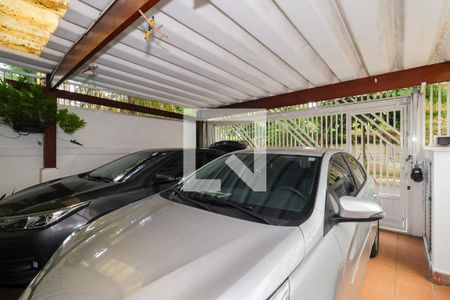 Garagem de casa para alugar com 3 quartos, 125m² em Real Parque, São Paulo