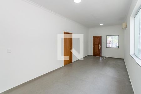 Sala de casa à venda com 2 quartos, 160m² em Braz de Pina, Rio de Janeiro