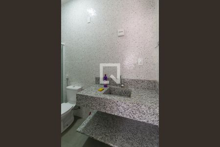 Casa à venda com 160m², 2 quartos e 2 vagasBanheiro