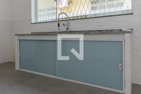 Casa à venda com 160m², 2 quartos e 2 vagasCozinha