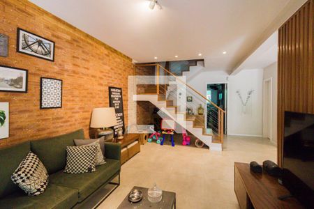 Sala de casa de condomínio para alugar com 3 quartos, 400m² em Anil, Rio de Janeiro