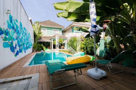 Casa de condomínio para alugar com 400m², 3 quartos e 2 vagasPiscina