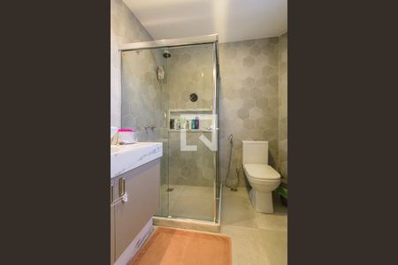 Casa de condomínio para alugar com 400m², 3 quartos e 2 vagasBanheiro da Suíte