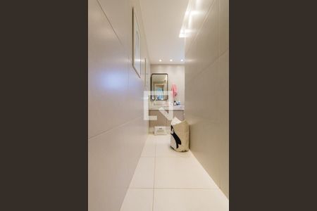 Casa de condomínio para alugar com 400m², 3 quartos e 2 vagasBanheiro Social