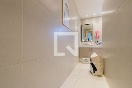 Casa de condomínio para alugar com 400m², 3 quartos e 2 vagasBanheiro Social