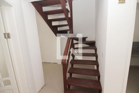 Escada de casa à venda com 3 quartos, 250m² em Ipanema, Porto Alegre