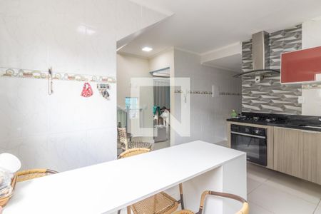 Casa para alugar com 130m², 3 quartos e 2 vagascozinha