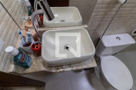 Casa para alugar com 130m², 3 quartos e 2 vagasBanheiro Social 1