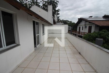 Casa de condomínio à venda com 250m², 3 quartos e 2 vagasTerraço