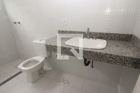 Casa de condomínio à venda com 250m², 3 quartos e 2 vagasBanheiro da Suíte 2