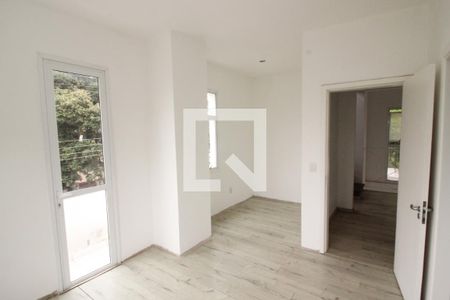 Casa de condomínio à venda com 250m², 3 quartos e 2 vagasSuíte 3