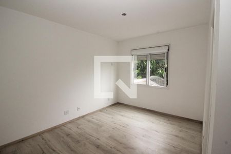 Casa de condomínio à venda com 250m², 3 quartos e 2 vagasSuíte 2