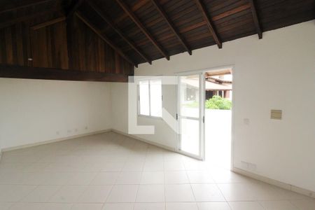 Casa de condomínio à venda com 250m², 3 quartos e 2 vagasSótão da Casa