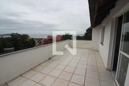 Casa de condomínio à venda com 250m², 3 quartos e 2 vagasTerraço