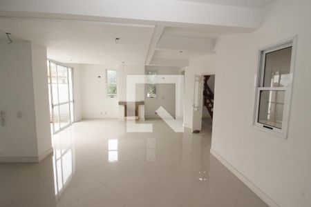 Sala de casa de condomínio à venda com 3 quartos, 250m² em Ipanema, Porto Alegre