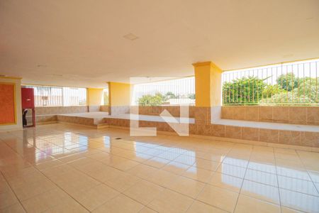 Apartamento para alugar com 50m², 2 quartos e 1 vaga Apartamento para alugar com 50m², 2 quartos e 1 vagaÁrea comum - Salão de festas