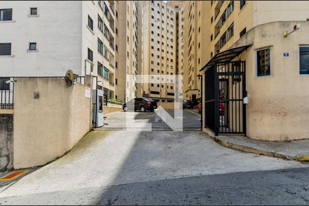 Apartamento para alugar com 74m², 2 quartos e 1 vagaFachada do Condomínio