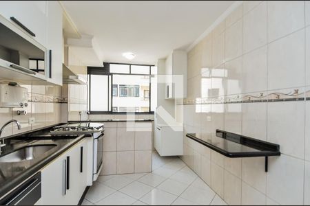 Apartamento para alugar com 74m², 2 quartos e 1 vagaCozinha