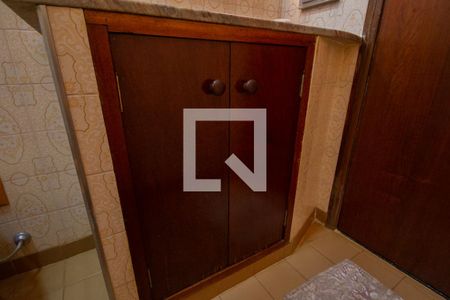 Casa para alugar com 150m², 3 quartos e 1 vaga Casa para alugar com 150m², 3 quartos e 1 vagaBanheiro Social 1