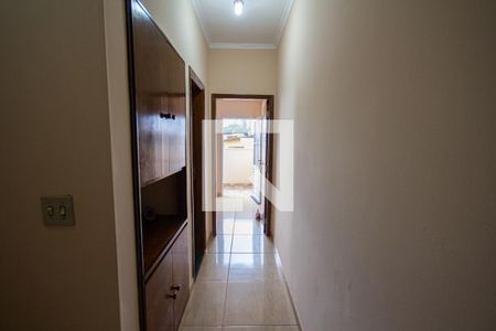 Casa para alugar com 150m², 3 quartos e 1 vaga Casa para alugar com 150m², 3 quartos e 1 vagaCorredor superior