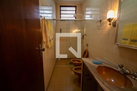 Casa para alugar com 150m², 3 quartos e 1 vaga Casa para alugar com 150m², 3 quartos e 1 vagaBanheiro Social 1