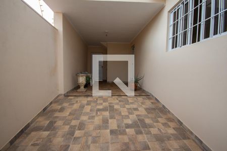Casa para alugar com 150m², 3 quartos e 1 vaga Casa para alugar com 150m², 3 quartos e 1 vagaGaragem