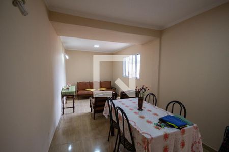 Casa para alugar com 150m², 3 quartos e 1 vaga Casa para alugar com 150m², 3 quartos e 1 vagaSala