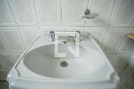 Casa à venda com 220m², 4 quartos e 2 vagasBanheiro 2 - Torneira