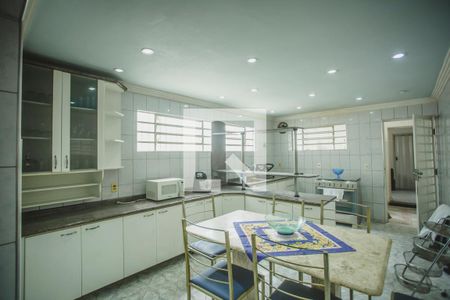 Casa à venda com 220m², 4 quartos e 2 vagasCopa