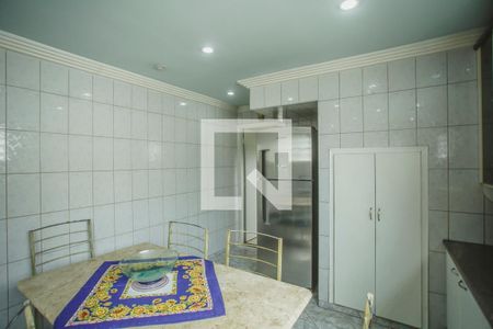 Casa à venda com 220m², 4 quartos e 2 vagasCopa