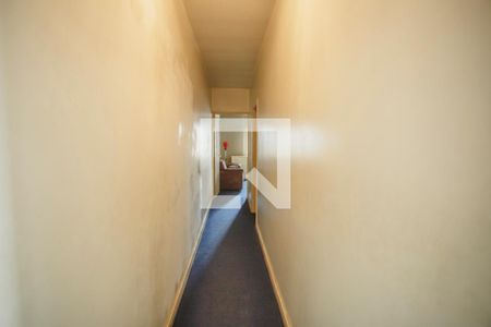 Casa à venda com 220m², 4 quartos e 2 vagasCorredor - Quartos