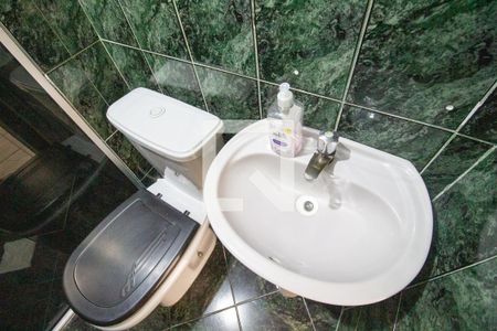 Apartamento à venda com 48m², 2 quartos e 1 vaga Apartamento à venda com 48m², 2 quartos e 1 vagaBanheiro