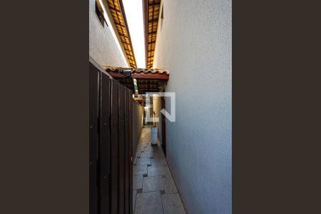 Casa de condomínio para alugar com 75m², 2 quartos e 2 vagas Casa de condomínio para alugar com 75m², 2 quartos e 2 vagasCorredor de Entrada