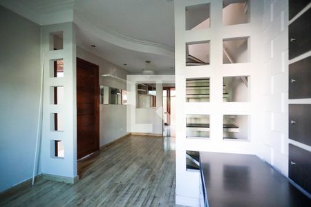 Casa de condomínio para alugar com 75m², 2 quartos e 2 vagas Casa de condomínio para alugar com 75m², 2 quartos e 2 vagasSala