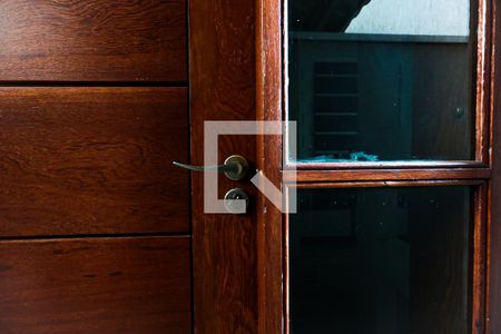 Casa de condomínio para alugar com 75m², 2 quartos e 2 vagas Casa de condomínio para alugar com 75m², 2 quartos e 2 vagasPorta de entrada da casa - detalhes