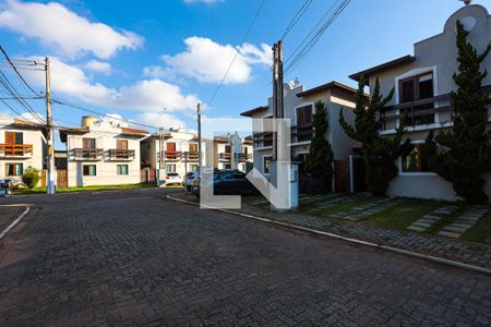 Casa de condomínio para alugar com 75m², 2 quartos e 2 vagas Casa de condomínio para alugar com 75m², 2 quartos e 2 vagasFachada da casa / rua