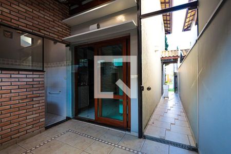 Casa de condomínio para alugar com 75m², 2 quartos e 2 vagas Casa de condomínio para alugar com 75m², 2 quartos e 2 vagasÁrea Gourmet / corredor externo