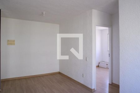 Sala de apartamento para alugar com 2 quartos, 45m² em Água Santa, Rio de Janeiro