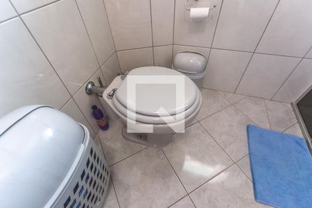 Casa à venda com 219m², 3 quartos e 4 vagas Casa à venda com 219m², 3 quartos e 4 vagasBanheiro suíte 1