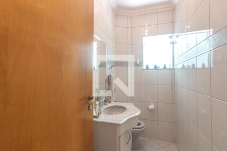 Casa à venda com 219m², 3 quartos e 4 vagas Casa à venda com 219m², 3 quartos e 4 vagasLavabo