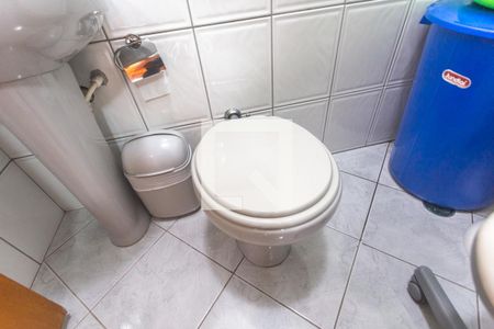 Casa à venda com 219m², 3 quartos e 4 vagas Casa à venda com 219m², 3 quartos e 4 vagasBanheiro de serviço