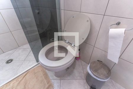 Casa à venda com 219m², 3 quartos e 4 vagas Casa à venda com 219m², 3 quartos e 4 vagasBanheiro suíte 2