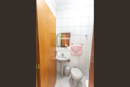 Casa à venda com 219m², 3 quartos e 4 vagas Casa à venda com 219m², 3 quartos e 4 vagasBanheiro de serviço