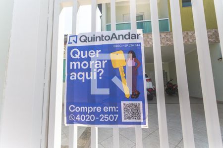 Casa à venda com 219m², 3 quartos e 4 vagas Casa à venda com 219m², 3 quartos e 4 vagasFachada