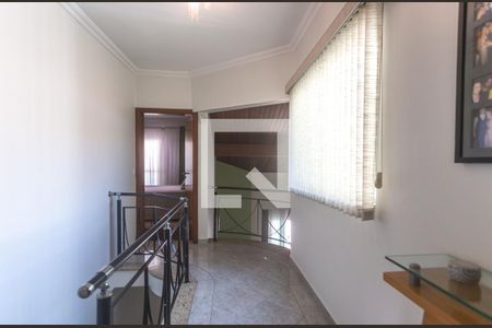 Casa à venda com 219m², 3 quartos e 4 vagas Casa à venda com 219m², 3 quartos e 4 vagasHall quartos