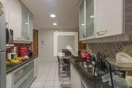 Apartamento à venda com 186m², 3 quartos e 2 vagasCozinha