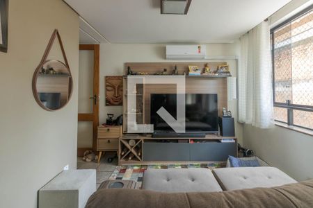 Sala de apartamento à venda com 3 quartos, 186m² em Petrópolis, Porto Alegre