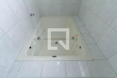 Casa para alugar com 150m², 3 quartos e 2 vagas Casa para alugar com 150m², 3 quartos e 2 vagasBanheiro da Suíte